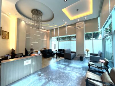 1 lobby and juristic person in The Clovre Thonglor Residence