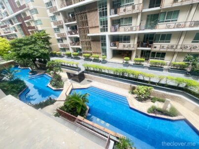 2 long pool in the Clover Thonglor Residence